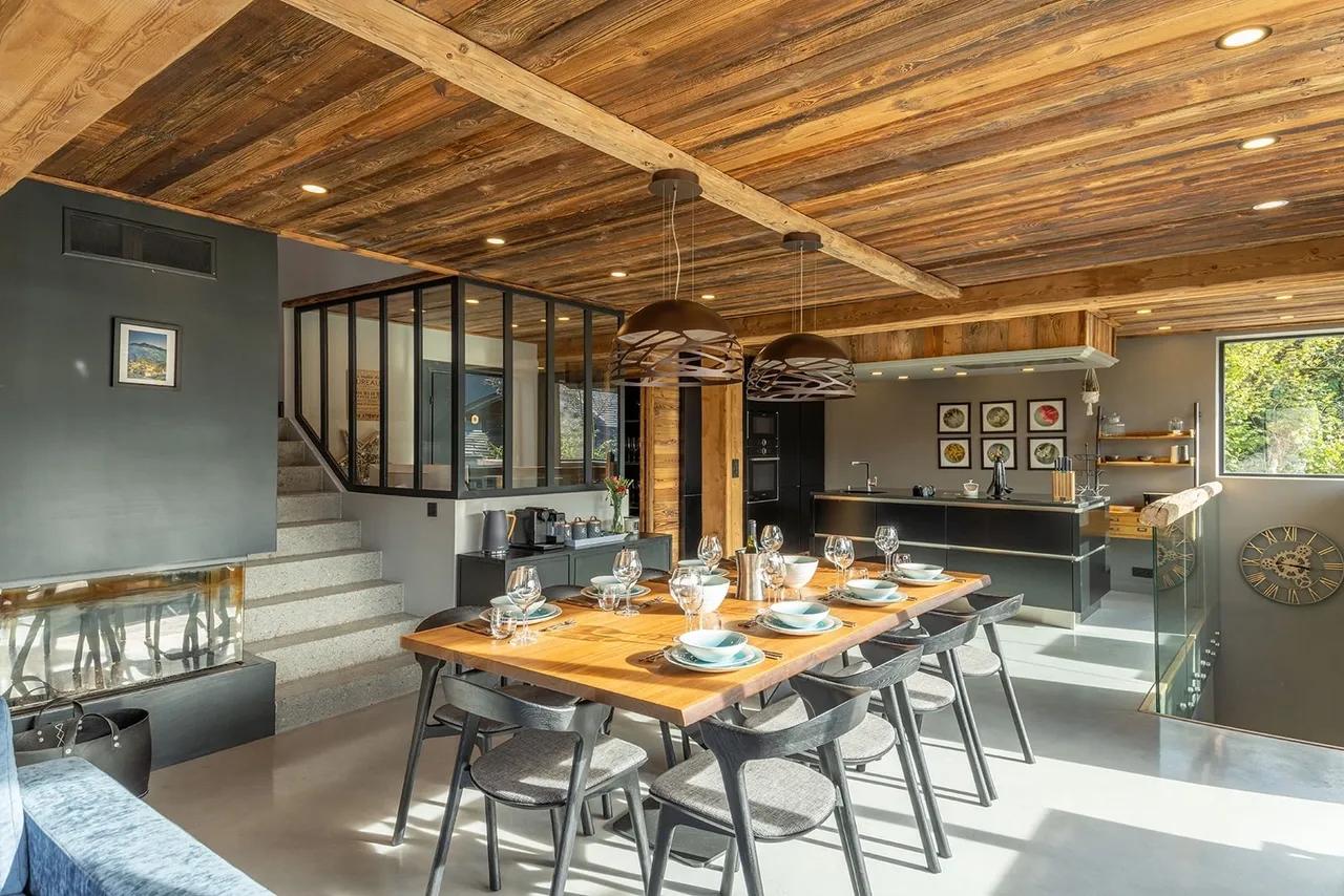 Alpine Retreat Dinningroom2